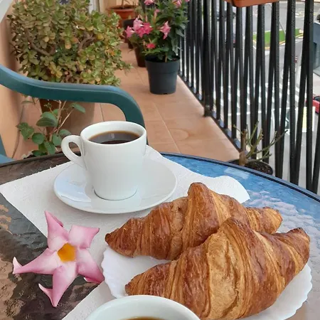 Cozy منزل للإقامة دينايا