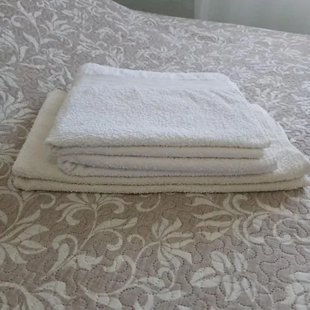 Cozy منزل للإقامة دينايا